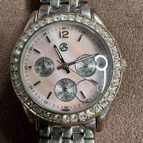 Vintage Women's George Watch‎ Silver Tone Crystals On Case - Picture 2 of 9